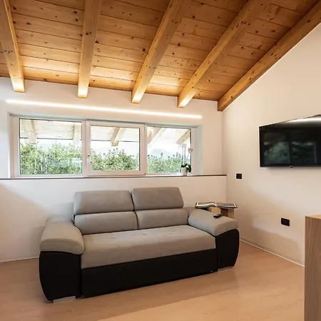 Agritur Deromedi Bed & Breakfast Cles