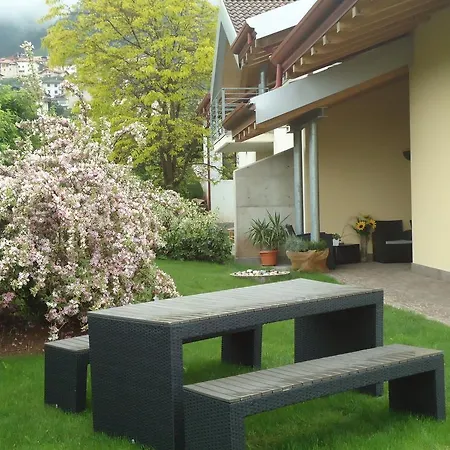 Bed & Breakfast Agritur Deromedi Cles